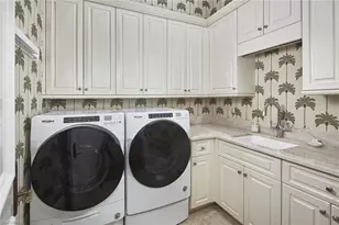 2220 Miramonte Ct, Naples, FL 34105 - Photo 37