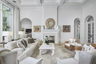 2220 Miramonte Ct, Naples, FL 34105 - Photo 7