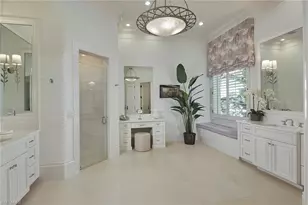2220 Miramonte Ct, Naples, FL 34105 - Photo 21