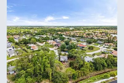 19208 Murcott Dr E, Fort Myers, FL 33967 - Photo 3