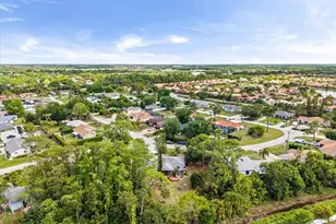 19208 Murcott Dr E, Fort Myers, FL 33967 - Photo 3