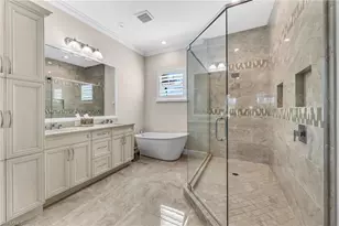 8026 Signature Club Cir, Naples, FL 34113 - Photo 13