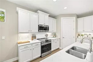 14546 Tropical Dr, Naples, FL 34114 - Photo 11