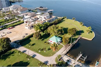 14040 Schultz Rd, Fort Myers, FL 33908 - Photo 11