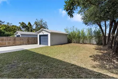 1324 E Giddens Ave, Tampa, FL 33603 - Photo 33