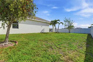 2505 NW 20th Pl, Cape Coral, FL 33993 - Photo 19