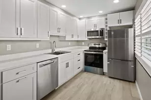 850 Palm St, Marco Island, FL 34145 - Photo 5