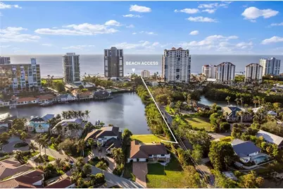 319 Pirates Bight, Naples, FL 34103 - Photo 3