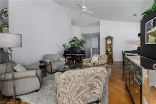 640 Lalique Cir, Naples, FL 34119 - Photo 9