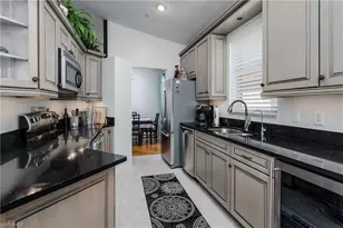 640 Lalique Cir, Naples, FL 34119 - Photo 11