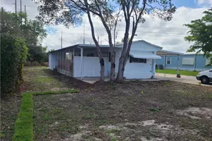 27397 Duvernay Dr, Bonita Springs, FL 34135 - Photo 3