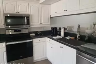 2448 Hidden Lake Dr, Naples, FL 34112 - Photo 7