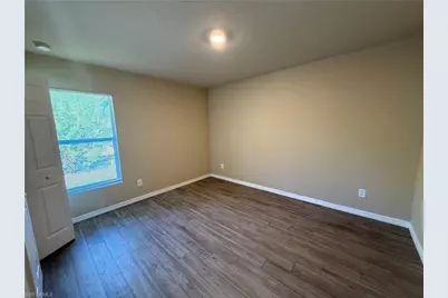 6129 Laurelwood Dr, Fort Myers, FL 33905 - Photo 9