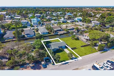 2772 Bayview Dr, Naples, FL 34112 - Photo 11