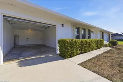 221 SW 22nd St, Cape Coral, FL 33991 - Photo 21