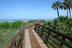 595 Serendipity Dr, Naples, FL 34108 - Photo 25