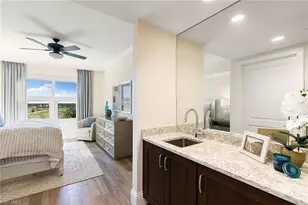 13665 Vanderbilt Dr, Naples, FL 34110 - Photo 31