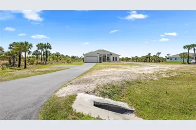 2688 36th Ave SE, Naples, FL 34117 - Photo 5