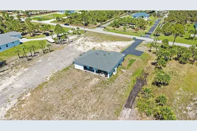 2688 36th Ave SE, Naples, FL 34117 - Photo 31