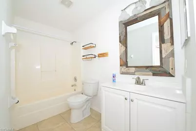907 NE 10th Ter, Cape Coral, FL 33909 - Photo 3