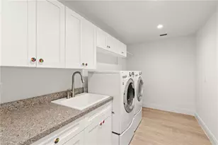 2178 Pinewoods Cir, Naples, FL 34105 - Photo 31