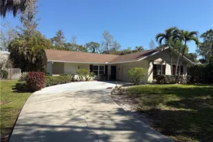 5361 Hickory Wood Dr, Naples, FL 34119 - Photo 1