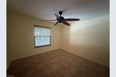 5361 Hickory Wood Dr, Naples, FL 34119 - Photo 19