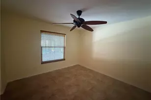 5361 Hickory Wood Dr, Naples, FL 34119 - Photo 19