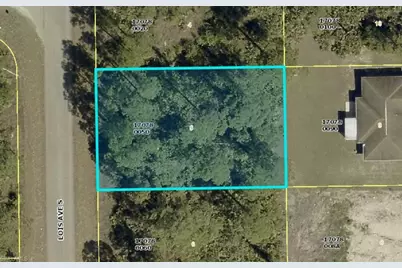 463 Lois Ave S, Lehigh Acres, FL 33974 - Photo 1