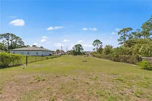 912 Maywood Ave S, Lehigh Acres, FL 33974 - Photo 27