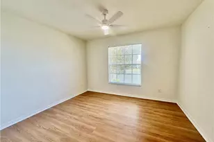 4700 Saint Croix Ln, Naples, FL 34109 - Photo 7