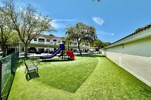 4700 Saint Croix Ln, Naples, FL 34109 - Photo 41