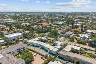 277 8th Ave S, Naples, FL 34102 - Photo 25