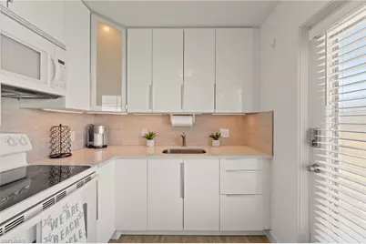 277 8th Ave S #277, Naples, FL 34102 - Photo 5