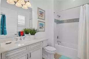 8062 Signature Club Cir, Naples, FL 34113 - Photo 27