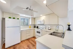 1645 Spoonbill Ln, Naples, FL 34105 - Photo 9