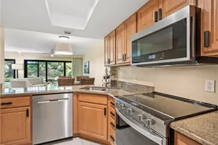 600 Neapolitan Way, Naples, FL 34103 - Photo 9