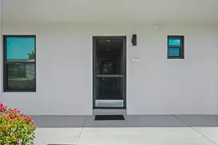 600 Neapolitan Way, Naples, FL 34103 - Photo 31