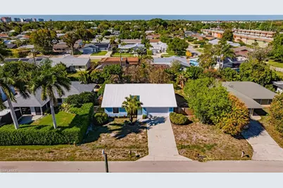 1337 N Alhambra Cir, Naples, FL 34103 - Photo 39