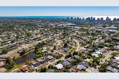 1337 N Alhambra Cir, Naples, FL 34103 - Photo 43