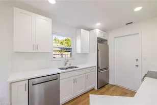 1337 N Alhambra Cir, Naples, FL 34103 - Photo 15