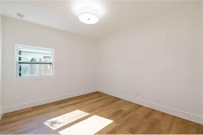 1337 N Alhambra Cir, Naples, FL 34103 - Photo 27