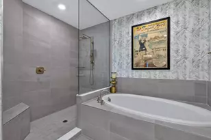 16371 Viansa Wy, Naples, FL 34110 - Photo 17