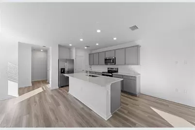 27907 Radiant Ct, Bonita Springs, FL 34135 - Photo 19