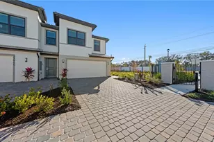 27907 Radiant Ct, Bonita Springs, FL 34135 - Photo 5