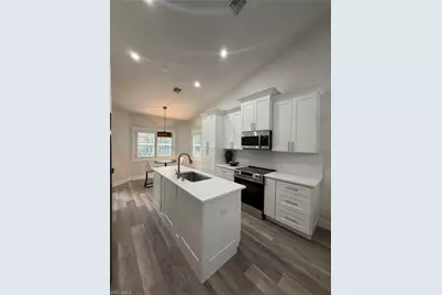 27181 Kindlewood Ln, Bonita Springs, FL 34134 - Photo 9