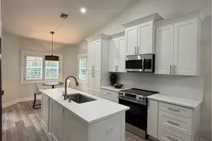 27181 Kindlewood Ln, Bonita Springs, FL 34134 - Photo 9