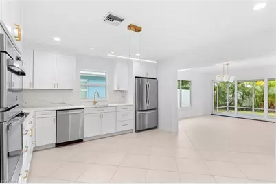 670 103rd Ave N, Naples, FL 34108 - Photo 7