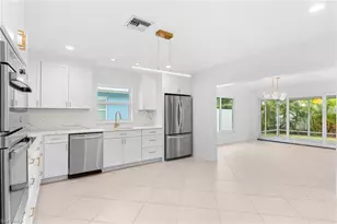 670 103rd Ave N, Naples, FL 34108 - Photo 7