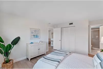 570 12th Ave S #570, Naples, FL 34102 - Photo 7